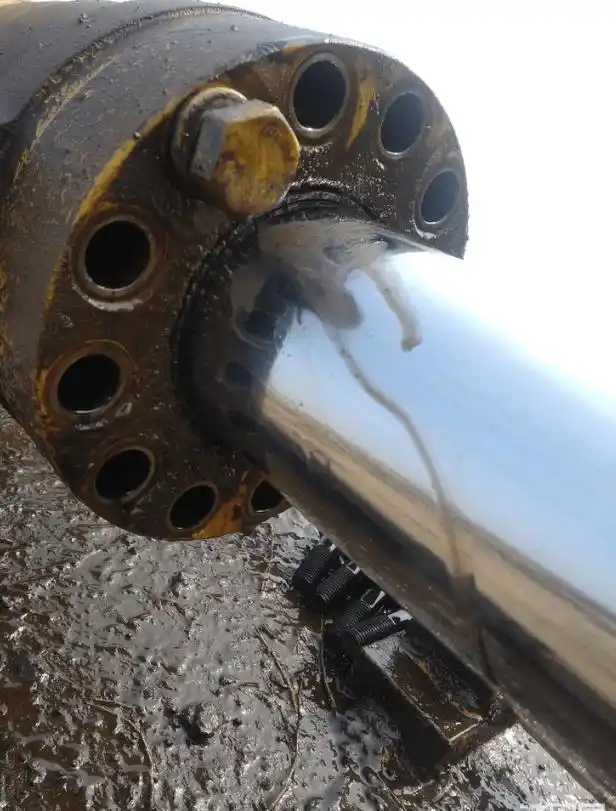 Quelles sont les causes courantes de la fuite d'huile dans les cylindres hydrauliques？